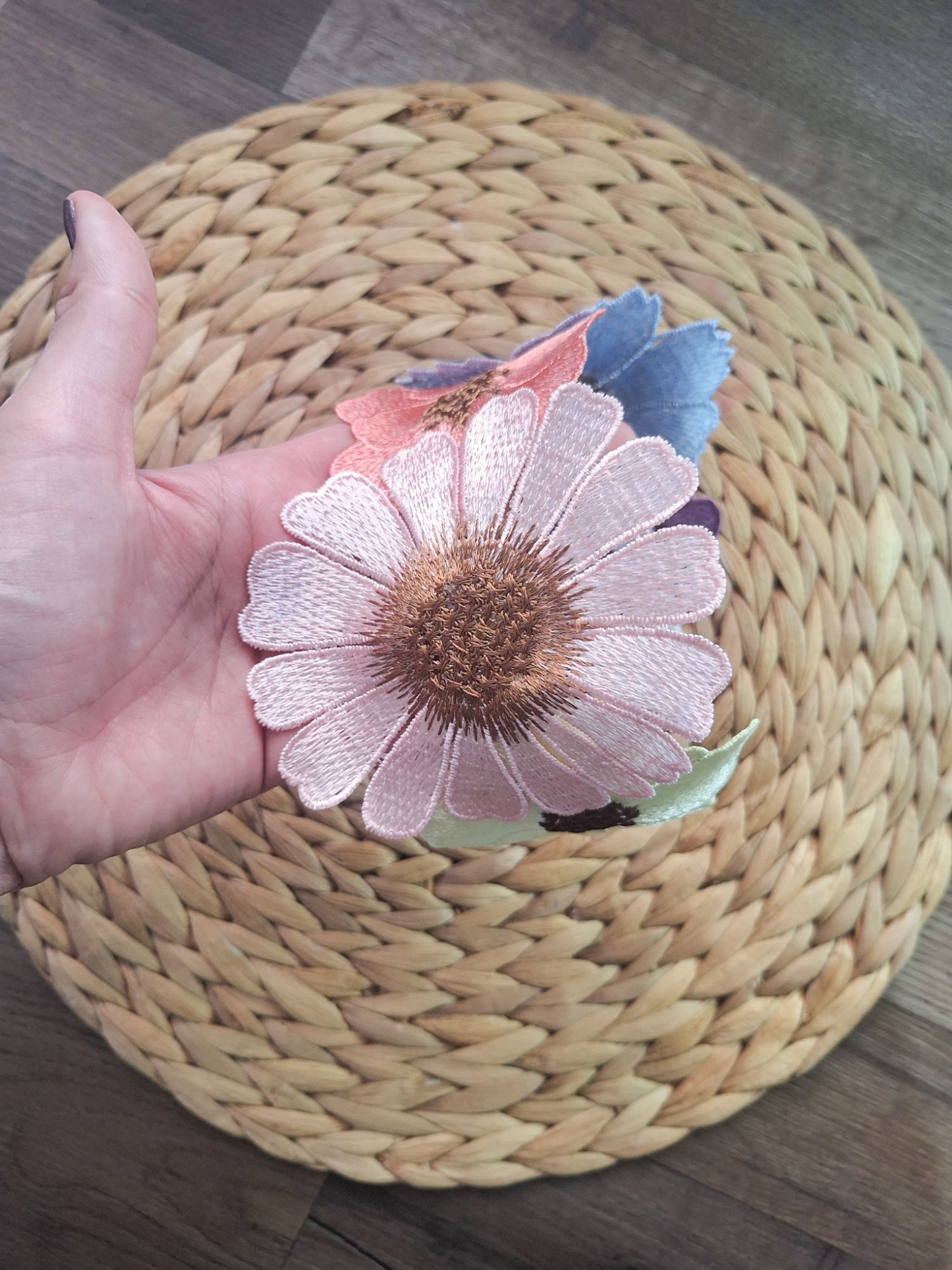 Diadema Flores Bordadas Multi Pastel