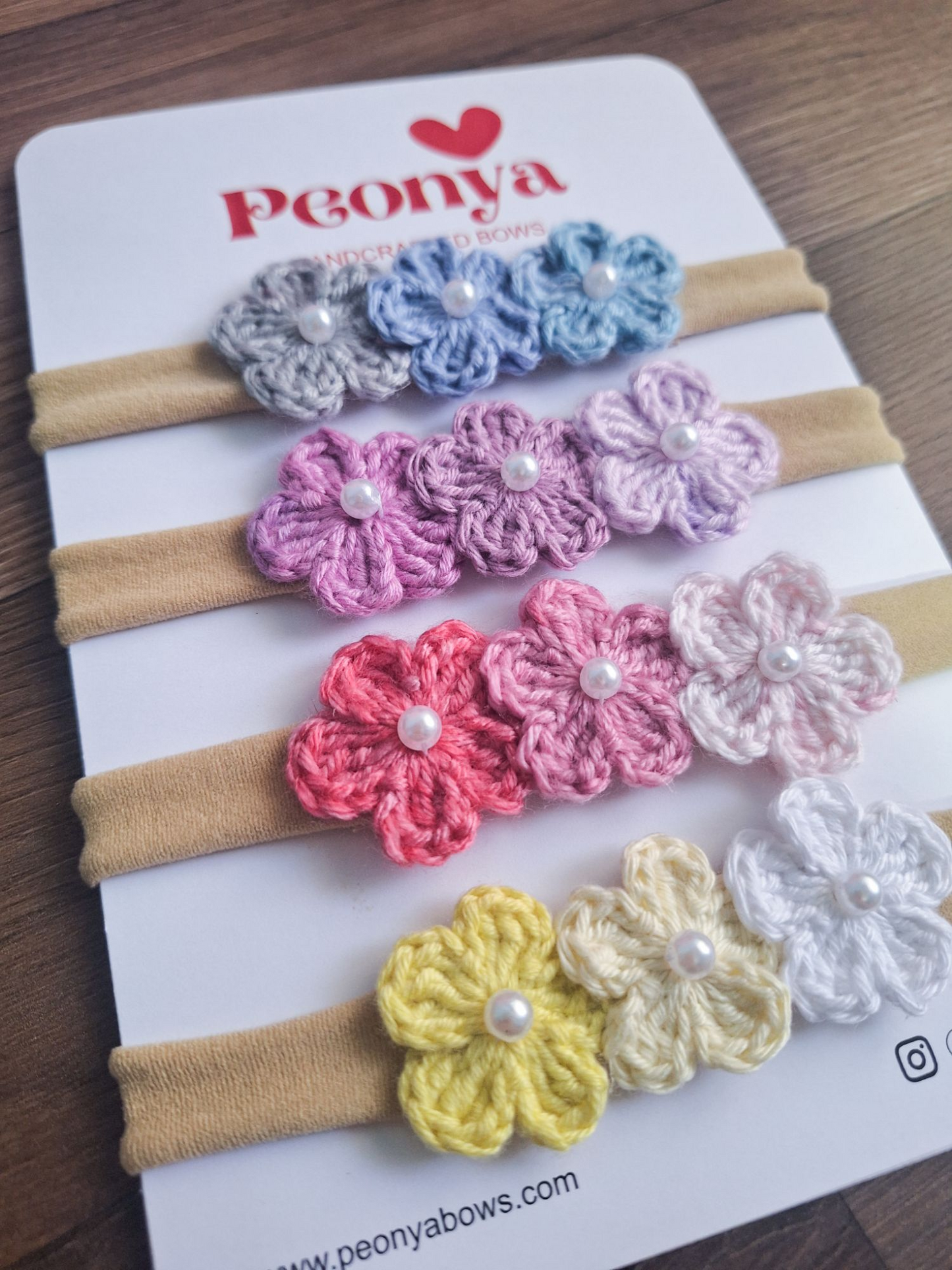 Set Florecitas Tejidas con Perla (Newborn)